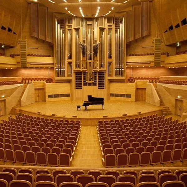 21 ноября 2025, Светлановский зал Дома музыки.
Шедевры Бетховена и Брамса.